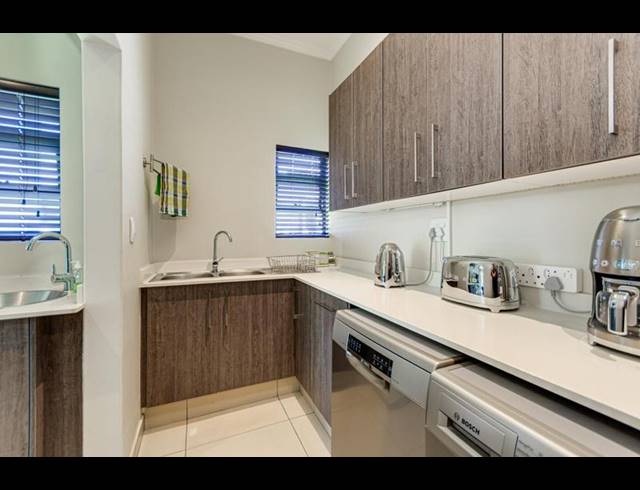 3 BEDROOM TOWNHOUSE FOR SALE IN BRYANSTON